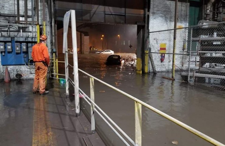 Последствия «наводнения» на заводе Gary Works